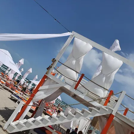 Promenada Family Studio Primul Rand La Mare